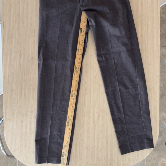 Kirkland non-Iron Work Relaxed Fit - size 32x34 - Picture 5 of 7